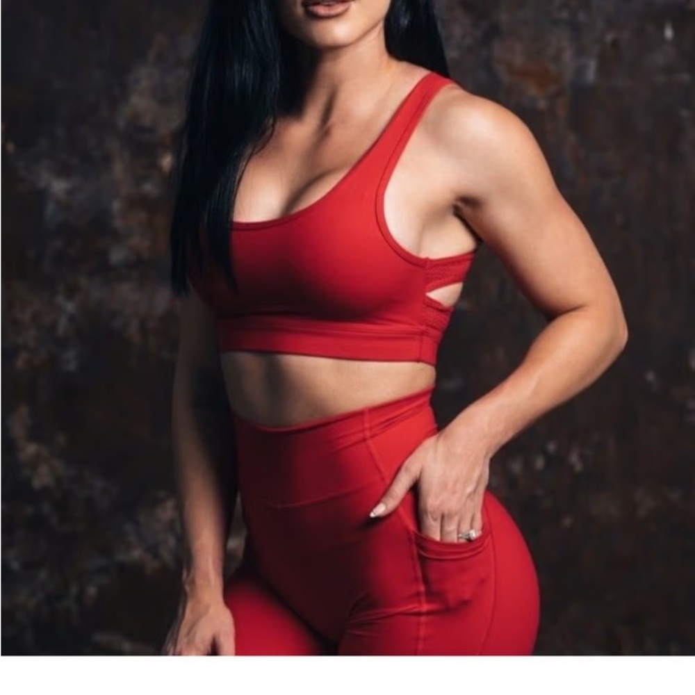 Alphalete elite bra
